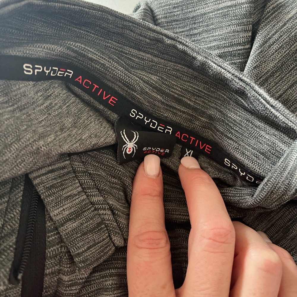 Spyder Gray Textured Pattern Top - Picture 2 of 5